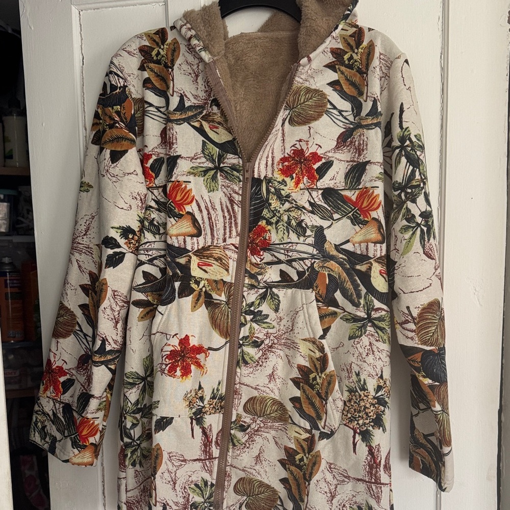 Floral Hooded Zip Jacket in Cream and Brown